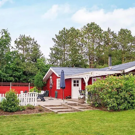 Three-bedroom Holiday In Hojslev 6 * Bøstrup